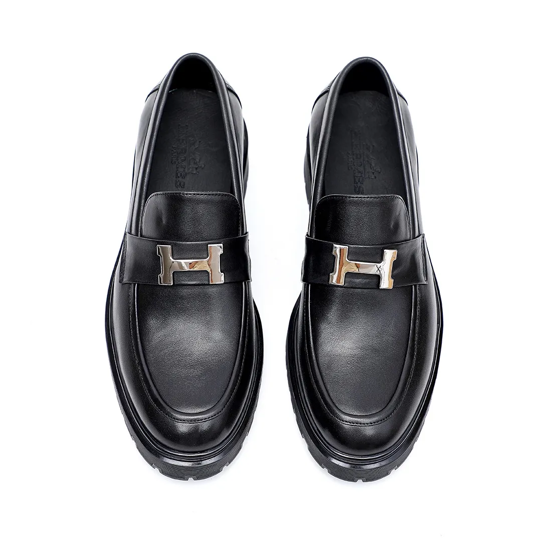Men's shoes 💰700 💐[HERMES] popular men's shoes counter original items! The world's top brands...Luxury quality...//Fashion and high-end footwear 👍💪🏻...give you a low-key luxury comfort experience👍. The upper is made of pure Italian imported original cowhide. Sweat-absorbent cowhide leather lining. Comfortable and breathable. The original rubber foam light outsole is high-end and classy. Luxurious and noble!! .. OEM factory shipment [Hug] stall.. Original plate. Welcome to taste..39-45 (38.45.46🉑️Customized)